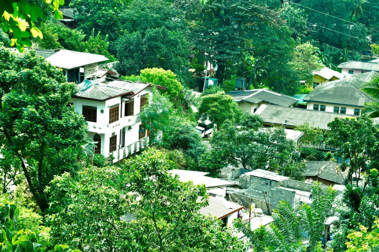 Kandy Dilruk Homestay Exterior foto